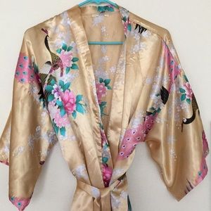 Gold kimono